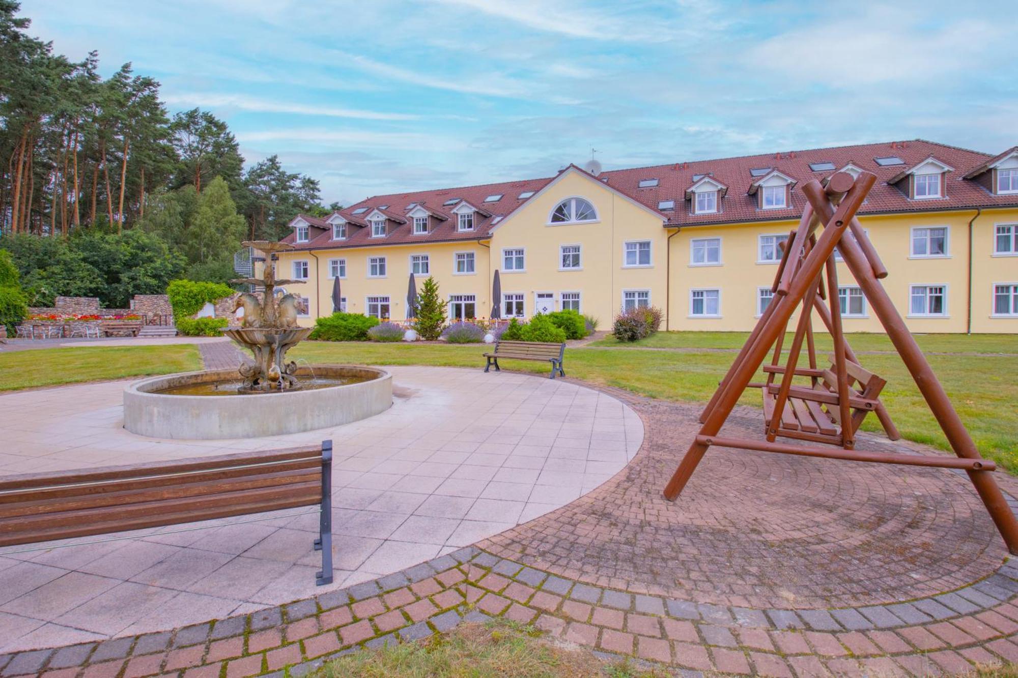 Ferien Hotel Flaeming Niemegk (Brandenburg) Exterior foto
